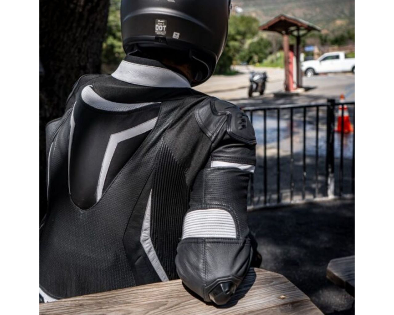 Noru Twenty-Eight 1 Piece Full Race Track Suit Black/White