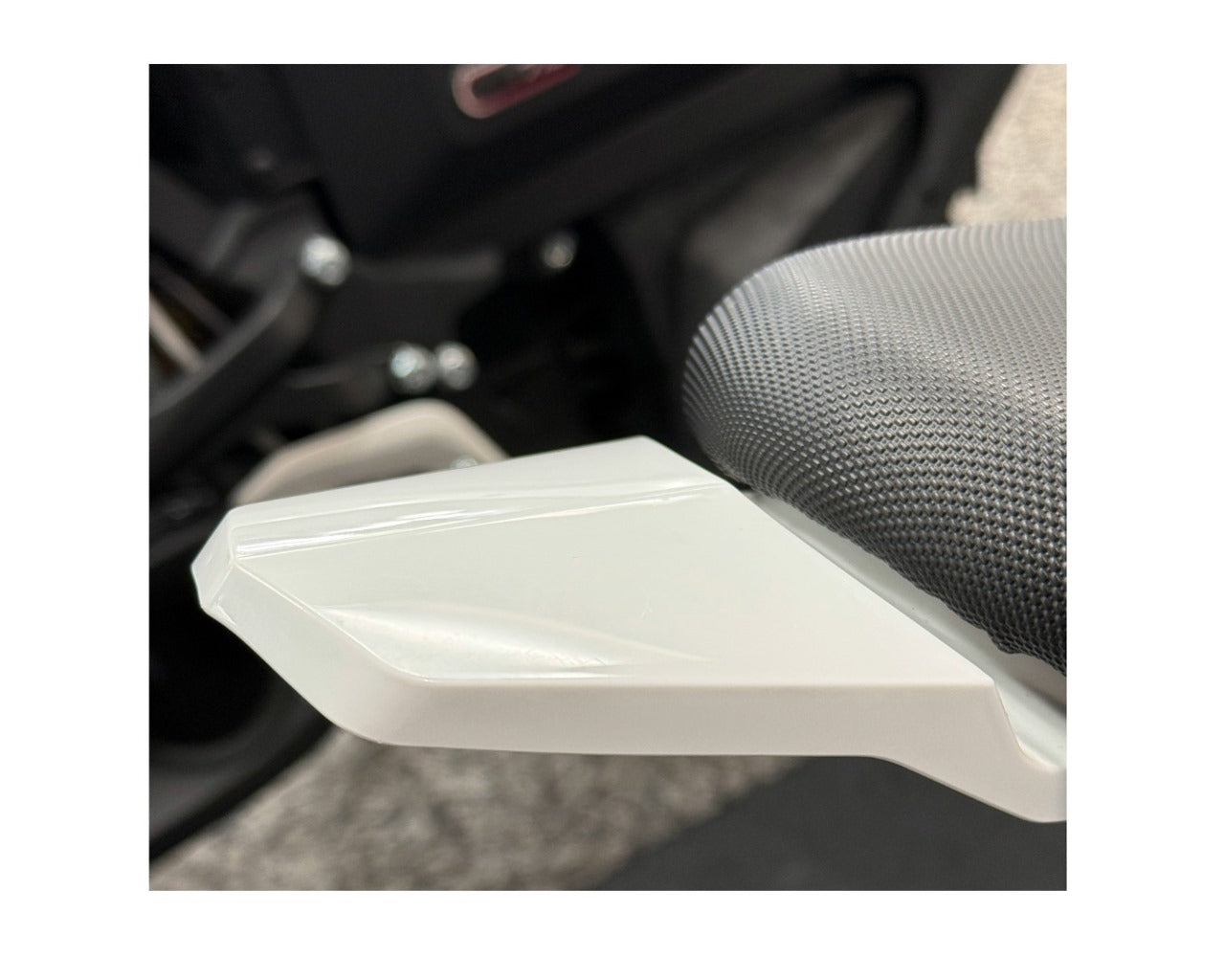 ZERO Motorcycles Rear Fender Tail Top White XB 10001956-01-F68G01