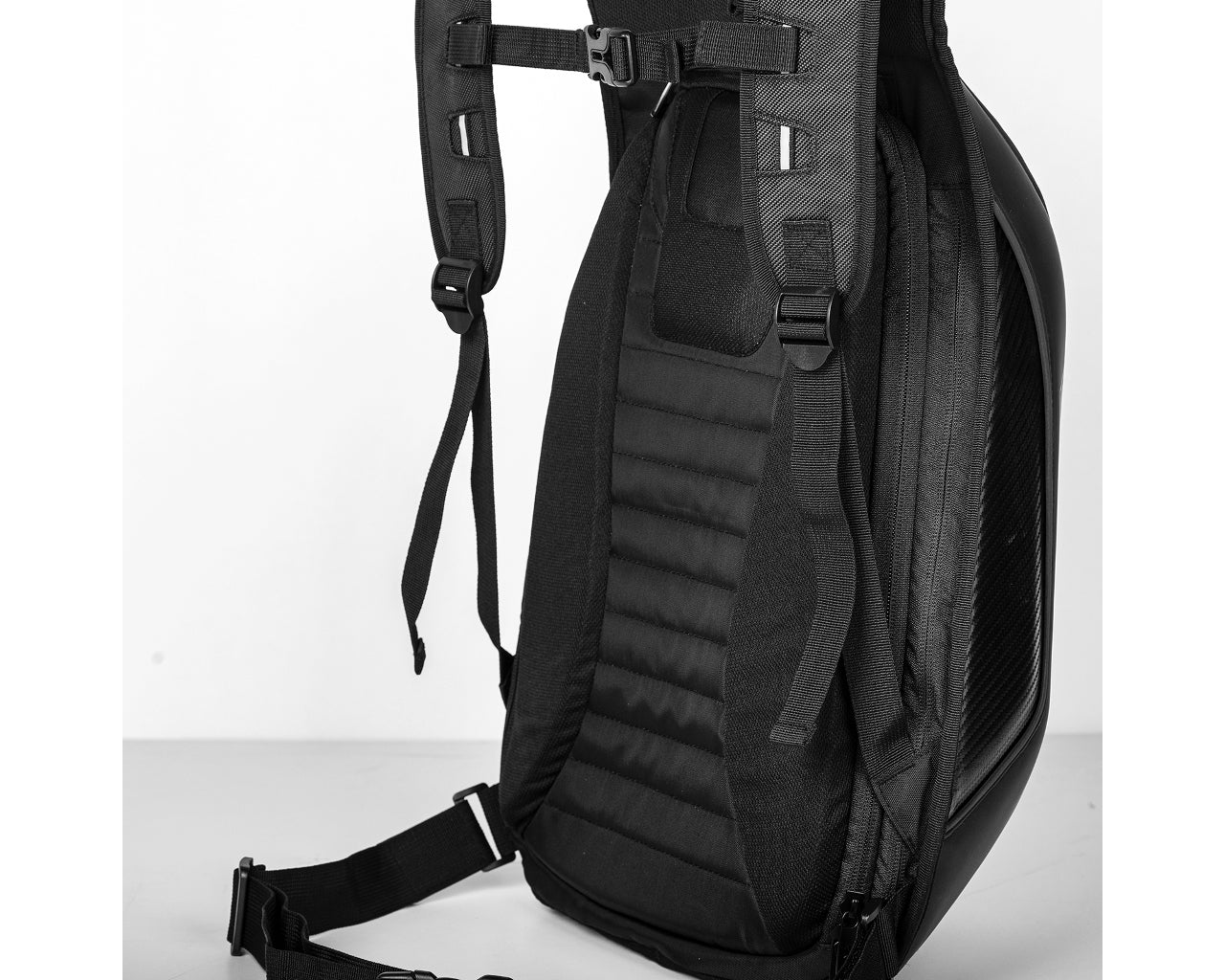 Cortech Air Raid Backpack Carbon Fiber 8217-0105-00