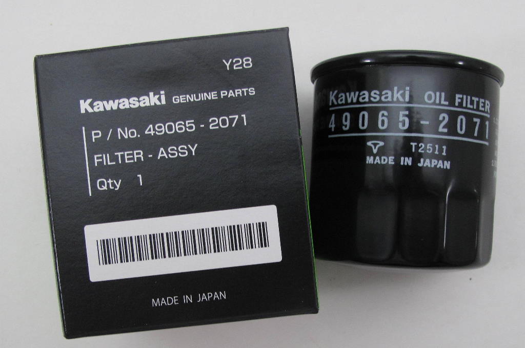 Kawasaki OEM Oil Filter 49065-2071 Mule 4000 4010 Trans 4x4 3000 3010 550 520